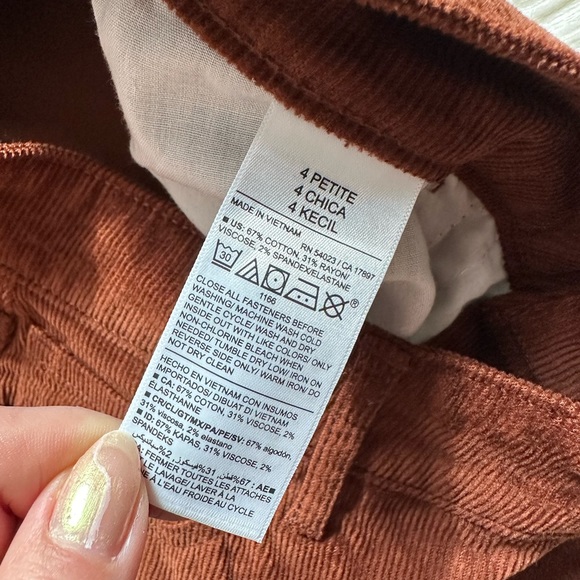 Higher high-waisted corduroy flare pants - Picture 8 of 8